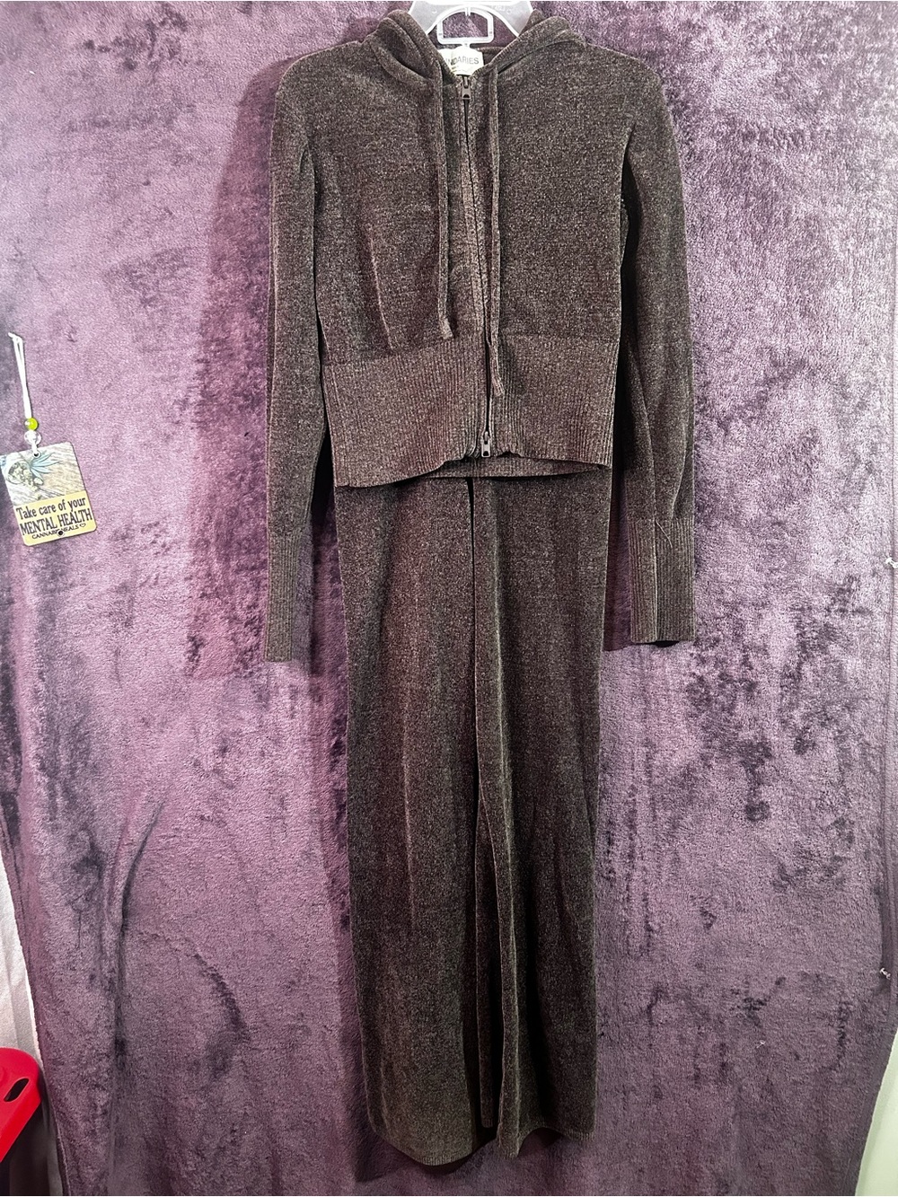 No Boundaries Brown Velour Zip Hoodie and Wide-Leg Joggers Set